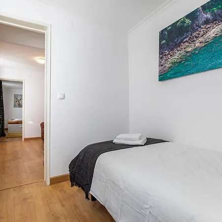 3 Bedroom Near Av. Liberdade * Lisboa