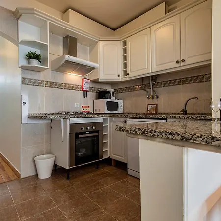 3 Bedroom Near Av. Liberdade *