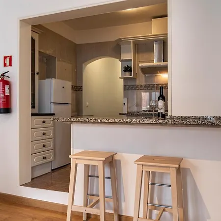 3 Bedroom Near Av. Liberdade Apartmán Lisboa