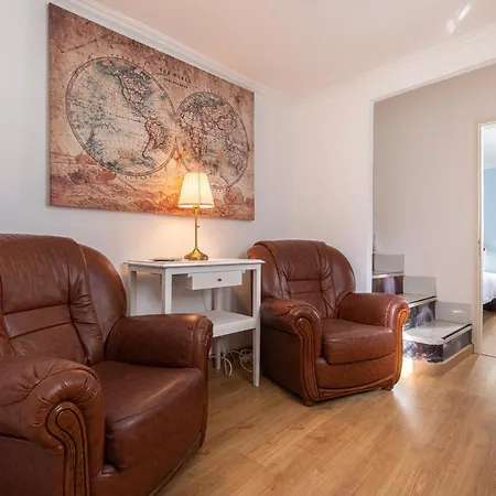 3 Bedroom Near Av. Liberdade Lägenhet